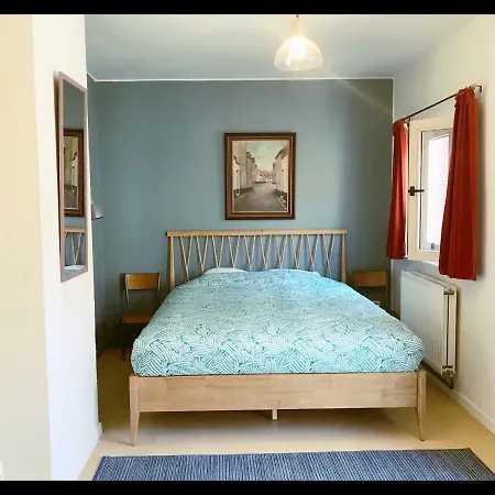 Holiday home Trendy House 5min From Shoppingstreets *