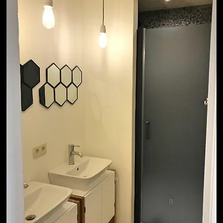 Holiday home Trendy House 5min From Shoppingstreets Bruges