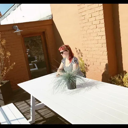 Trendy House 5min From Shoppingstreets Hébergement de vacances *